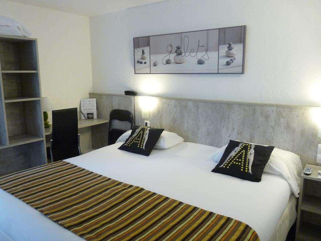 Brit Hotel Bosquet Carcassonne Cite Rom bilde